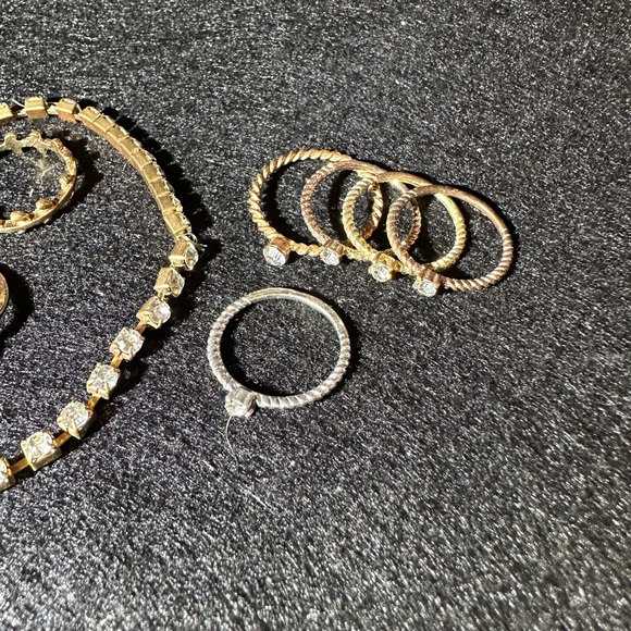 Bracelet and Rings Set - Picture 4 of 7